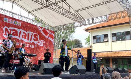 Dies Natalis ke-43 SmansaMozar : Ambyar Bersama Angger Aditya Band dan Mas Chan Music