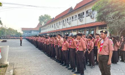 Smansa Mozar : Peringati Hari Pramuka Lestarikan Budaya Batik Nasional